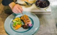 Gastronomisches Erlebnis mit Blick auf den Hügel von Zagorje in der Villa Magdalena