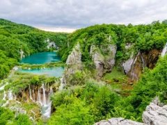 Visit the natural wonder of Croatia - Plitvice Lakes National Park