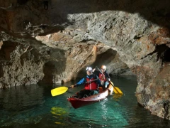 Der Untergrund von Peca - Besichtigung des Untergrundes von Peca im Kajak f&uuml;r zwei Personen