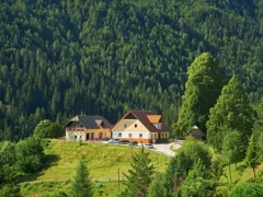 Homemade culinary pampering for two people on the Gradi&scaron;nik farm