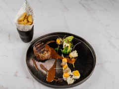 Restaurant Plaza – 4-course menu for two people and a drink