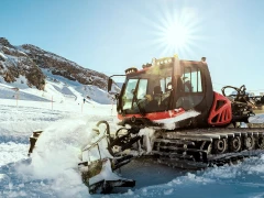 Adventure with a Snow Giant!