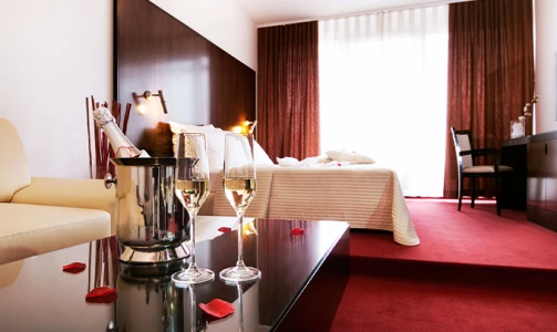 A three-day royal vacation for two people at the Hotel Vivat