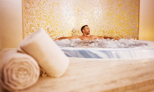 Grand Hotel Bernardin - 2x Halbpension in einem Deluxe-Zimmer