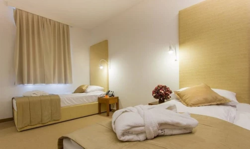 Hotel Zdraviliški dvor - Pernottamento con mezza pensione per 2 persone
