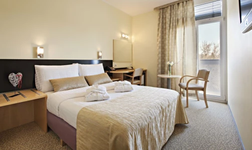 Hotel Radin - Nočitev z zajtrkom za 2 osebi v Zdravilišču Radenci