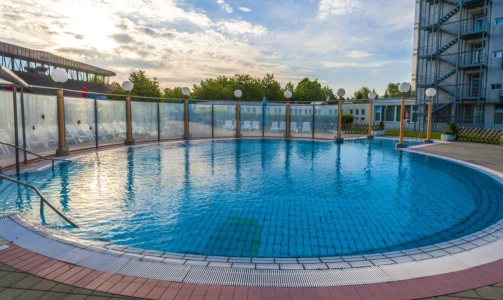 Hotel Radin - Nočitev z zajtrkom za 2 osebi v Zdravilišču Radenci