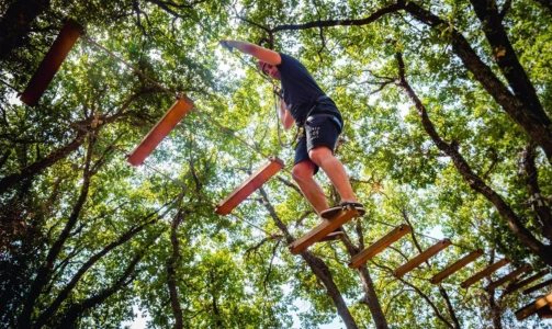 Adrenaline Park Medulin – velik poligon, še večji zipline in velikanska gugalnica