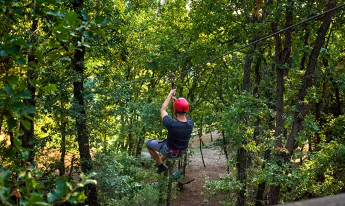 Adrenaline Park Medulin – velik poligon, še večji zipline in velikanska gugalnica