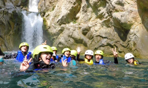 Extreme rafting na rijeci Cetini