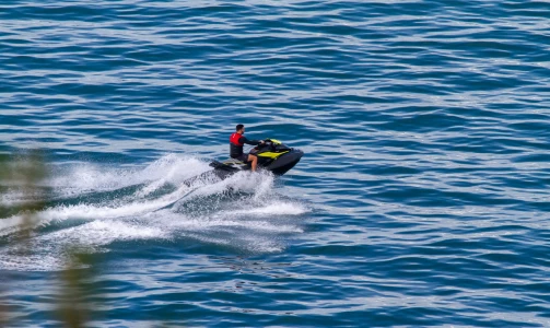 Waterworld – Odkrijte skrivnosti Jet Ski safarija – 2 osebi na 1 vodnem skuterju