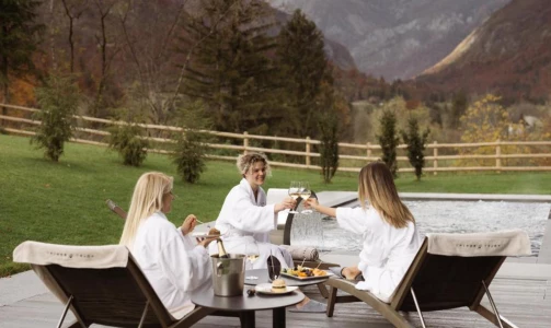 Wellness Hotel Bohinj – Zugang zum Wellnessbereich (3h) und Starpool-Therapie