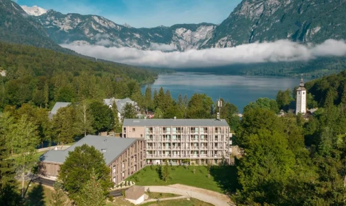 Wellness Hotel Bohinj – Zugang zum Wellnessbereich (3h) und Starpool-Therapie
