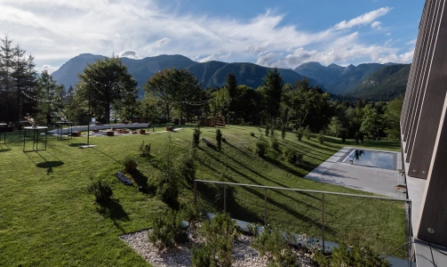 Wellness Hotel Bohinj – Zugang zum Wellnessbereich (3h) und Starpool-Therapie
