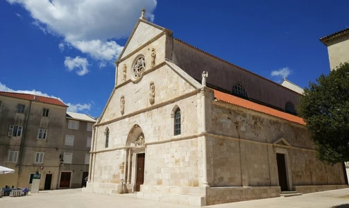 Odkrijte mesečev otok Pag in okusite vrhunski sir