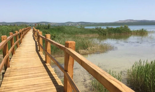 A panoramic drive along Lake Vrana and a view of the Kornati