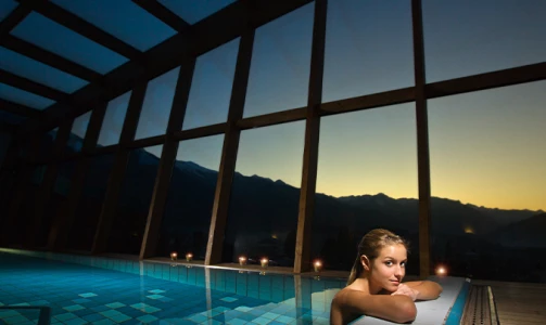 Einen Tag baden mit Mittagessen für eine Person im Wasserpark Bohinj