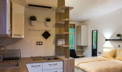 Noćenje u glamping kućici među vinogradima