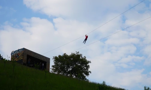 Zipline Maribor - Spust po čeličnoj sajli za četiri osobe