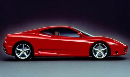 Vožnja po pisti s Ferrarijem u Milanu (2 kruga)
