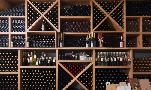 Vinska klet Tavčar - Teranova degustacija in domača pojedina za 4 osebe