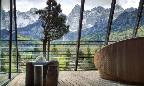 Zugang zum Schwimmbad und zu den Saunen sowie eine Partie Squash im Wellness Špik