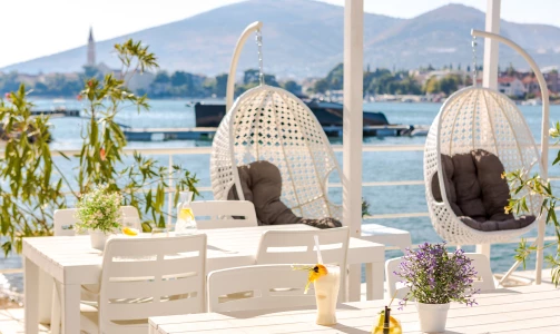 Preživite dve noči v sproščenem razkošju v Brown Beach House