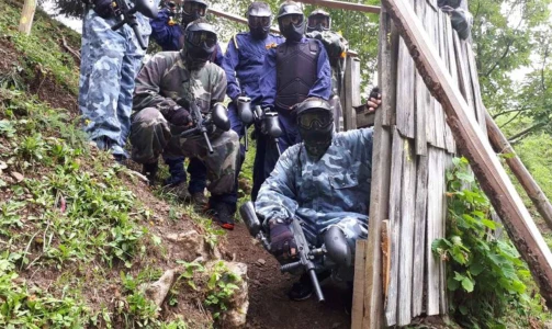 Paintball za 6 ali 10 oseb v zabaviščnem in adrenalinskem parku